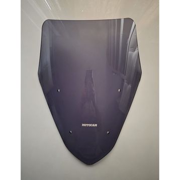Motocam Yuki Vampire 125 Ön Cam 2023-2026 Model 43 cm Kırmızı Renkli Sportif Motosiklet Rüzgarlık