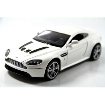 Motormax 1:24 Aston Martin V12 Vantage -Beyaz Model Araba