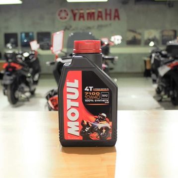 Motul 7100 10W40 4T Motosiklet Yağı 1 Litre