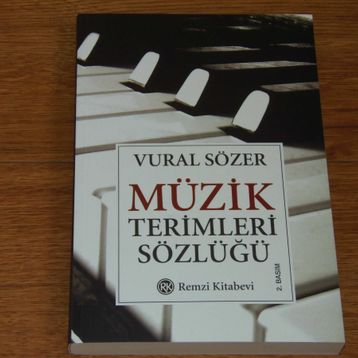 MÜZİK TERIMLERI SÖZLÜĞÜ - VURAL SÖZER