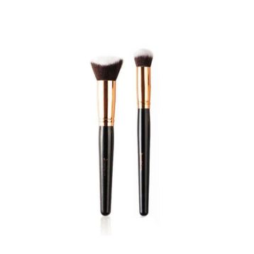 Nascita 136 Profesyonel Oval Kapatıcı Fırçası ve 135 3D Kabuki Fondöten Fırçası