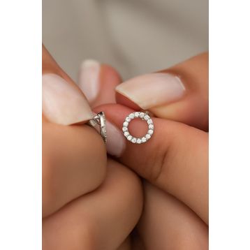 Nereze 925 Ayar Beyaz Minik Yuvarlak Tasarım Kadın Gümüş Küpe