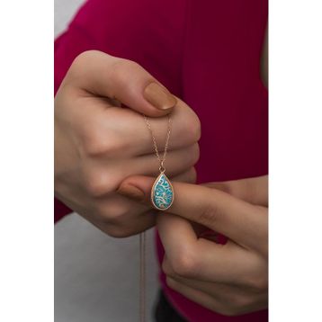 Nereze 925 Ayar Gümüş Çift Taraflı Motifli Mineli Madalyon Kolye