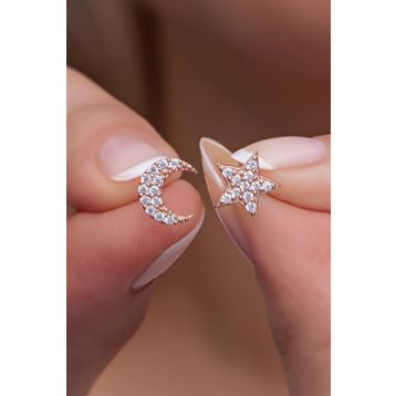 Nereze 925 Ayar Gümüş Minik Ay Yıldız Model Küpe