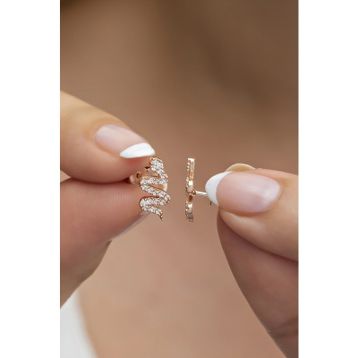 Nereze 925 Ayar Minik Zirkon Taşlı Yılan Kadın Gümüş Küpe