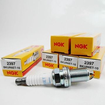 NGK BKUR6ET10 Buji