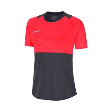 Nike BV6940-066 Kadın T-shirt