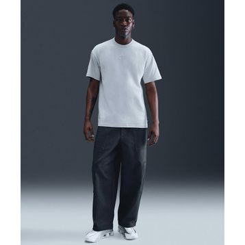 Nike DO7392-057 Gri Sportswear Premium Essentials Erkek Tişört