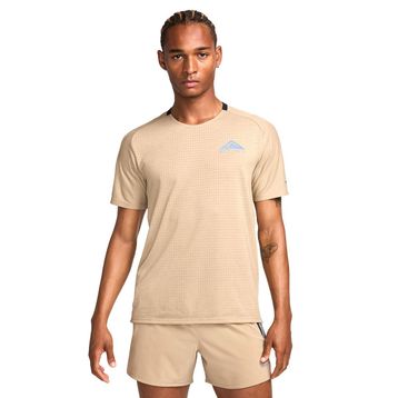 Nike DV9305-247 Kahverengi Dri-Fit Solar Koşu Erkek T-Shirt