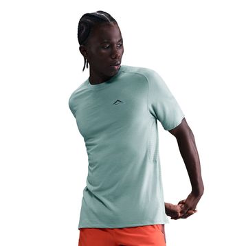 Nike HJ3580-017 Mavi Dri-Fit ADV Solar Chase Erkek Koşu T-Shirt