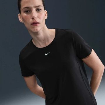 Nike IB9408-010 One Dri-Fit Siyah Günlük Stil Kadın T-shirt