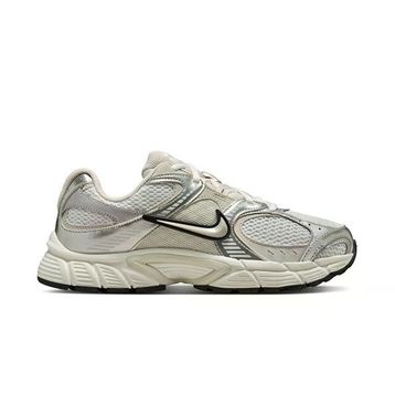 Nike V5 Rnr HQ7901-104 Krem Unisex Spor Ayakkabı