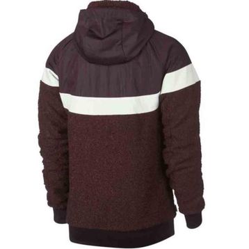 Nike Windrunner Mont
