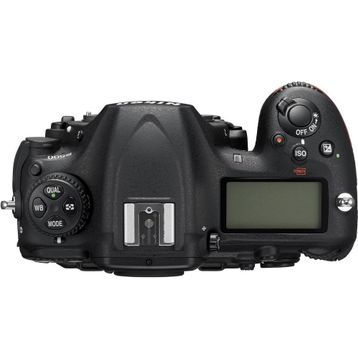 Nikon D500 24-70mm DSLR Fotoğraf Makinesi