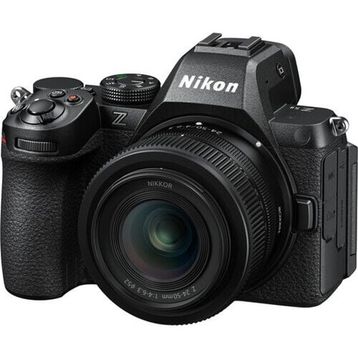 Nikon Z 5 II + 24-50mm Lens Aynasız Fotoğraf Makinesi