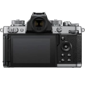Nikon Z FC + 18-140mm Lens Gümüş Aynasız Fotoğraf Makinesi