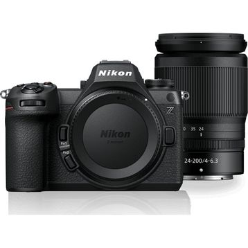 Nikon Z6 III + 24-200mm Lens Aynasız Fotoğraf Makinesi