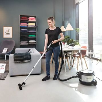 Nilfisk VP 930 Elektrikli Süpürge