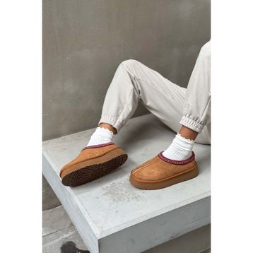 Nişantaşı Shoes Sweet Taba Süet Içi Kürklü Düz Taban Sabo Ev Terliği