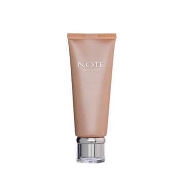 Note 401 30 ml Mineral Foundation