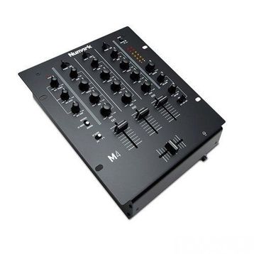Numark M-4 DJ Mikser