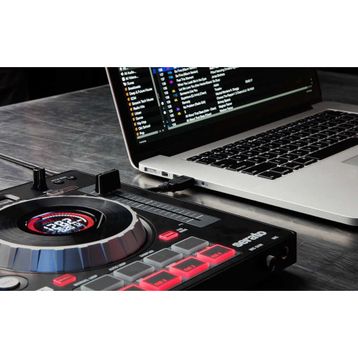 Numark Mixtrack Platinum DJ Kontrol Ünitesi