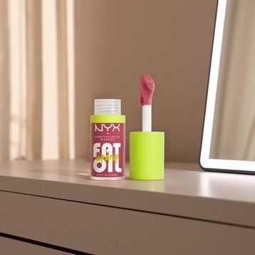 Nyx Professional Makeup Fat Oil Lip Drip Chillin Like A Villain Parlatıcı Dudak Yağı