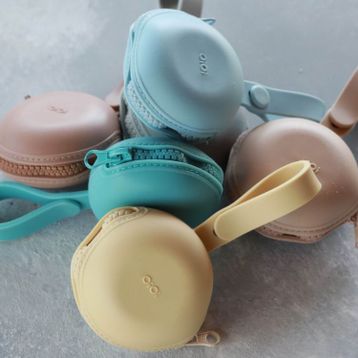 Oioi Aqua Green Pod Emzik Kılıfı