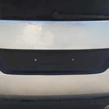Omsa VW Caddy 2015-2020 Arası Plastik Plaka Yeri Kaplama