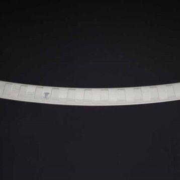 Omsa VW Golf 7 2013 ve Sonrası Taşlı Krom Arka Tampon Eşiği