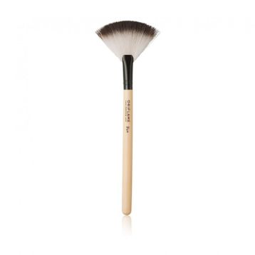 Oriflame Precision Geniş Açılı Kontür Fırçası