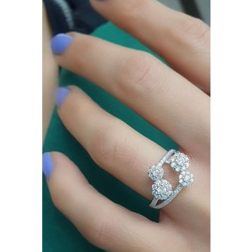 Oseshop Pırlanta Parlaklığında Zirkon Taşlı 925 Ayar Gümüş Çiçek Figürlü Yüzük