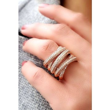 Oseshop Pırlanta Parlaklığında Zirkon Taşlı 925 Ayar Gümüş Rose Altın Kaplama İtalyan Tasarımı Atlamalı Yüzük