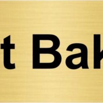 Özarslan Dizayn Cilt Bakımı 10x20 cm Altın Renk Metal Yönlendirme Levhası