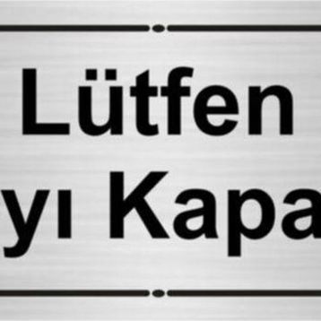 Özarslan Dizayn Lütfen Kapıyı Kapatınız 7x20 cm Gümüş Renk Metal Yönlendirme Levhası