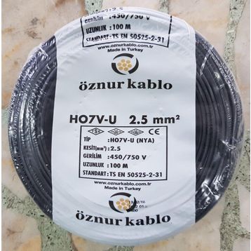 Öznur NYA 2,5'luk Siyah Kablo