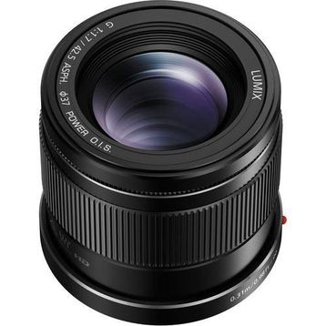 Panasonic 42.5mm f-1.7 Lens