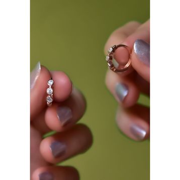 Papatya Silver 925 Ayar Gümüş Rose Kaplama Üç Taş Halka Küpe