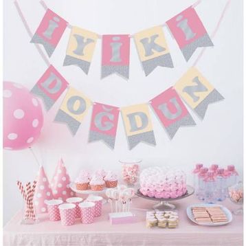 Partici Pembe Gümüş Yaldızlı İyi Ki Doğdun Banner