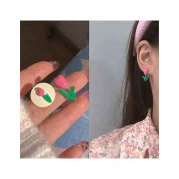 Pelin Aksesuar Pembe Asimetrik Çiçek Küpe