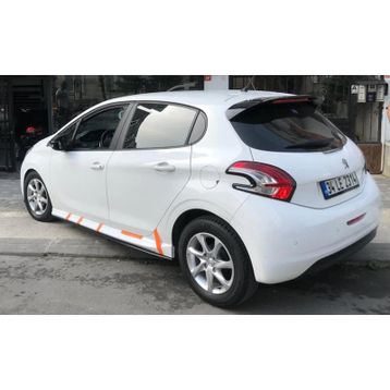 Peugeot 208 Yan Plastik Marşpiyel