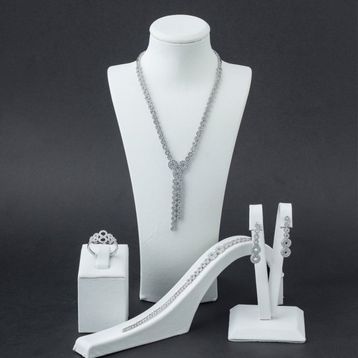 Pigado 925 Ayar Gümüş Zirkon Taşlı Yuvarlak Model Set