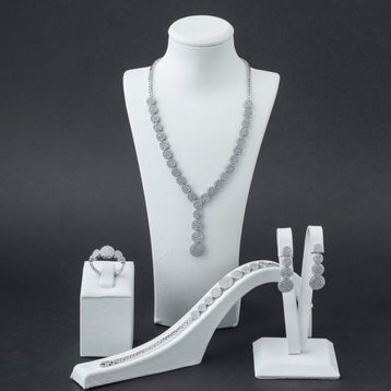 Pigado 925 Ayar Gümüş Zirkon Taşlı Yuvarlak Model Set