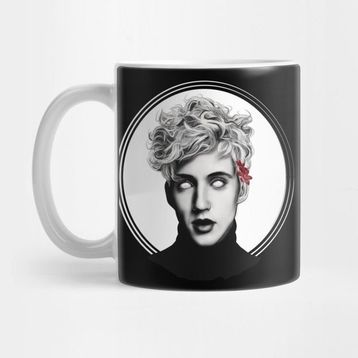 Pixxa Troye Sivan Kupa Bardak