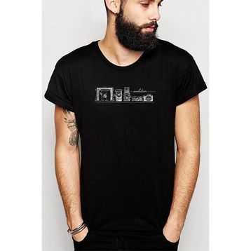 Qivi Fotoğraf Makinasının Evrimi Camera Baskılı Siyah Erkek Örme T-shirt