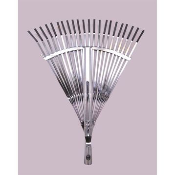 Raco 53731 45 cm Ahşap Saplı Metal Çim ve Yaprak Toplama Tırmığı