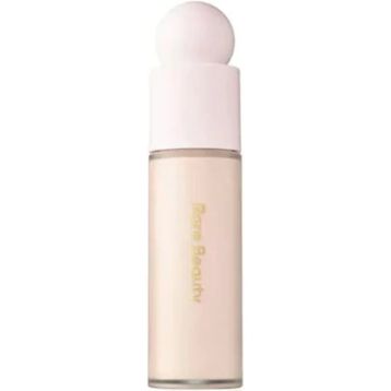 Rare Beauty Liquid Touch Weightless 140C Fondöten