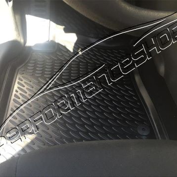 Renault Kadjar 2015 Model 3D Havuzlu Paspas
