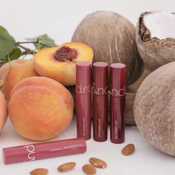 Rom&Nd Juicy Lasting 19 Almond Rose Tint Renkli Dudak Parlatıcısı