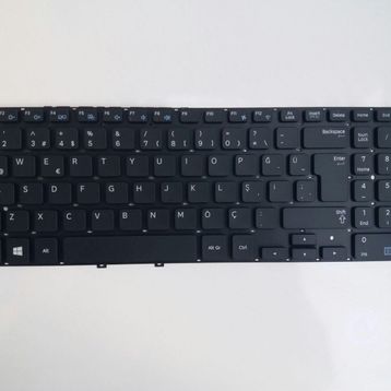 Samsung NP270E5V Klavye